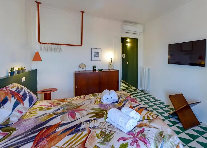 Toledo Panoramic Rooftop With Terrace Bed and breakfast Nápoles